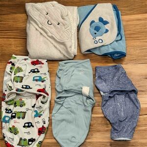 5pc baby lot 2 hooded bath towels 3 sleep sack swaddles with Velcro no stains